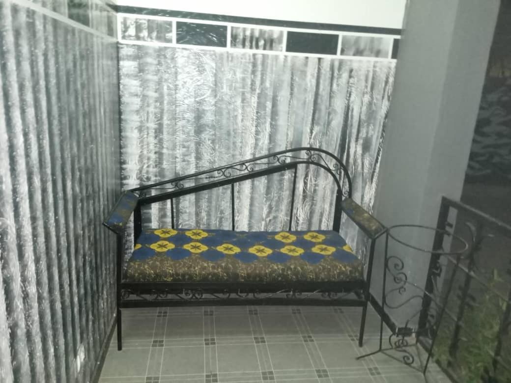 Ker Adja Lägenhet Ziguinchor Exteriör bild