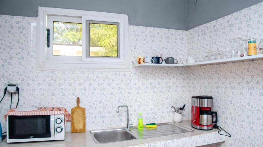 Ker Adja Lägenhet Ziguinchor Exteriör bild